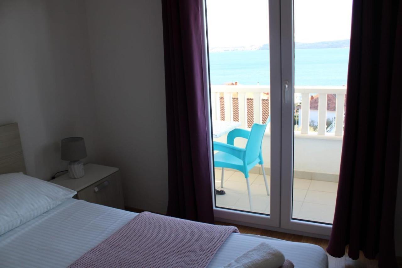 Apartments Renata Donji Seget Екстериор снимка