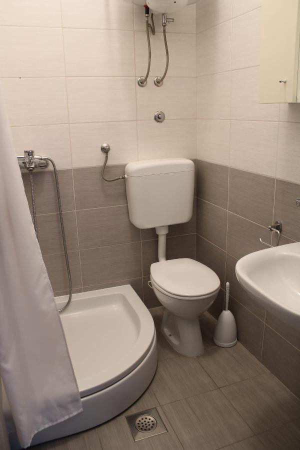 Apartments Renata Donji Seget Екстериор снимка