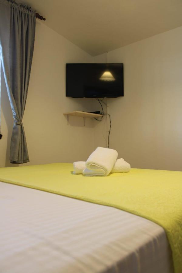 Apartments Renata Donji Seget Екстериор снимка