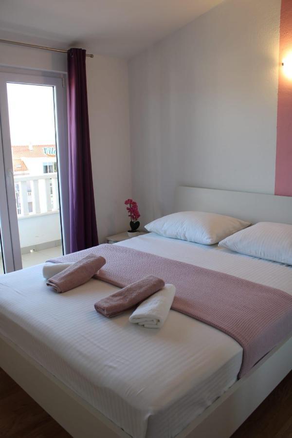Apartments Renata Donji Seget Екстериор снимка