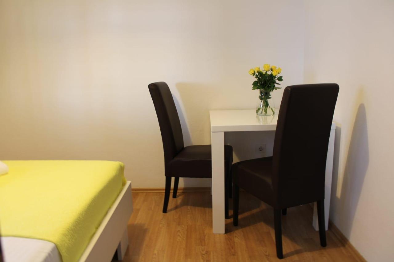 Apartments Renata Donji Seget Екстериор снимка