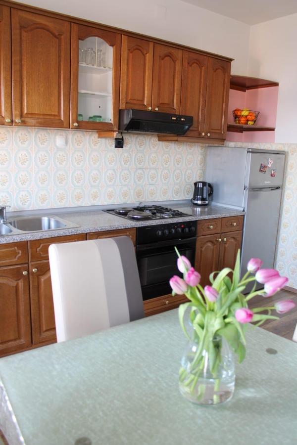 Apartments Renata Donji Seget Екстериор снимка