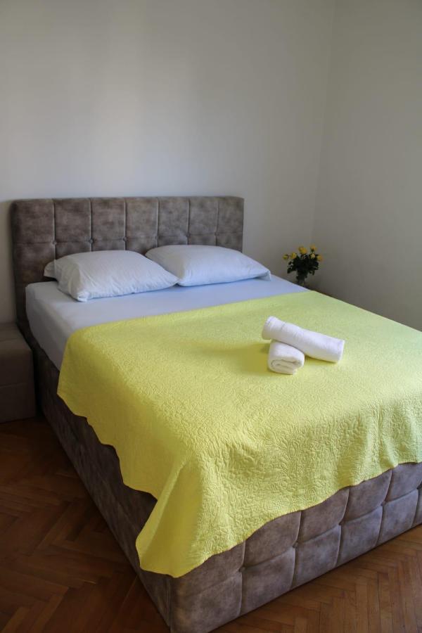Apartments Renata Donji Seget Екстериор снимка